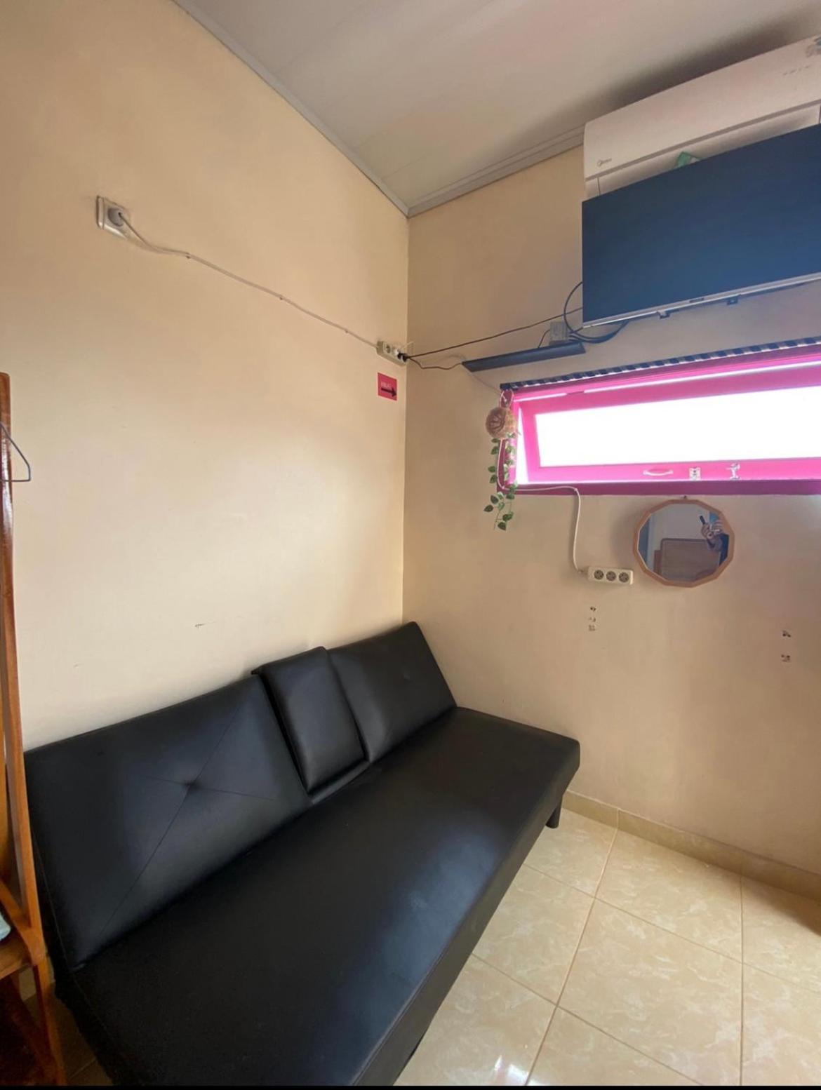 Et Malio Stay & Travel Malioboro Pusat Kota Yogyakarta Dış mekan fotoğraf