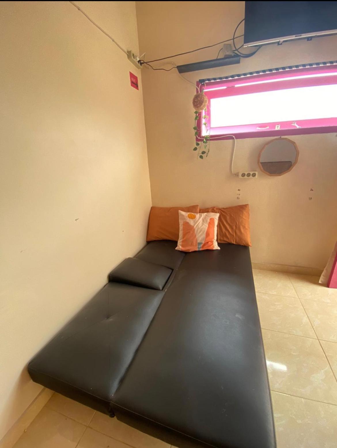 Et Malio Stay & Travel Malioboro Pusat Kota Yogyakarta Dış mekan fotoğraf